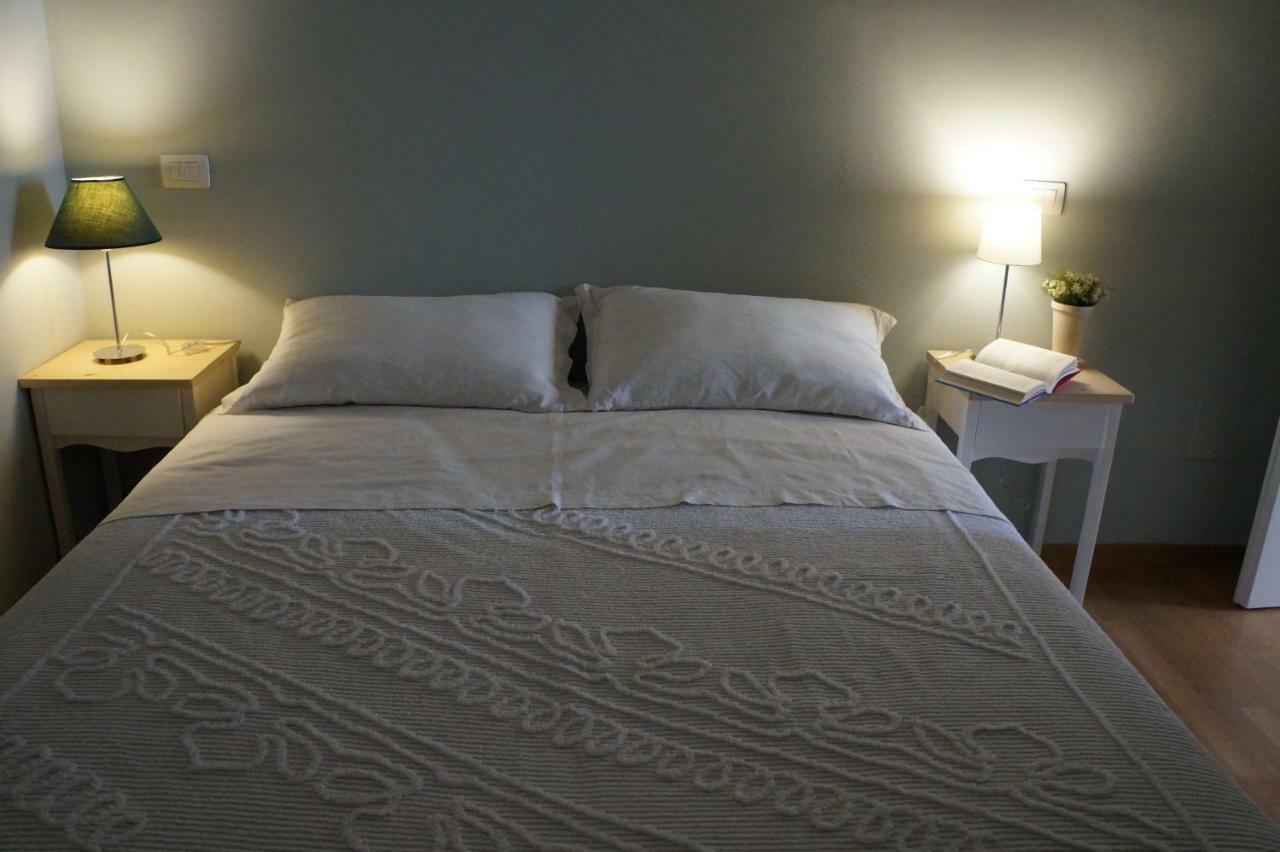 ペザロ Il Vicolo 48 Bed & Breakfast エクステリア 写真
