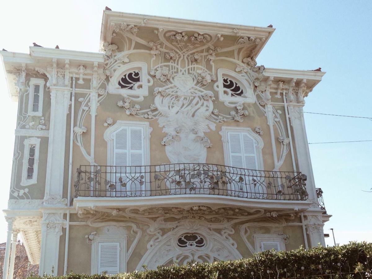 ペザロ Il Vicolo 48 Bed & Breakfast エクステリア 写真