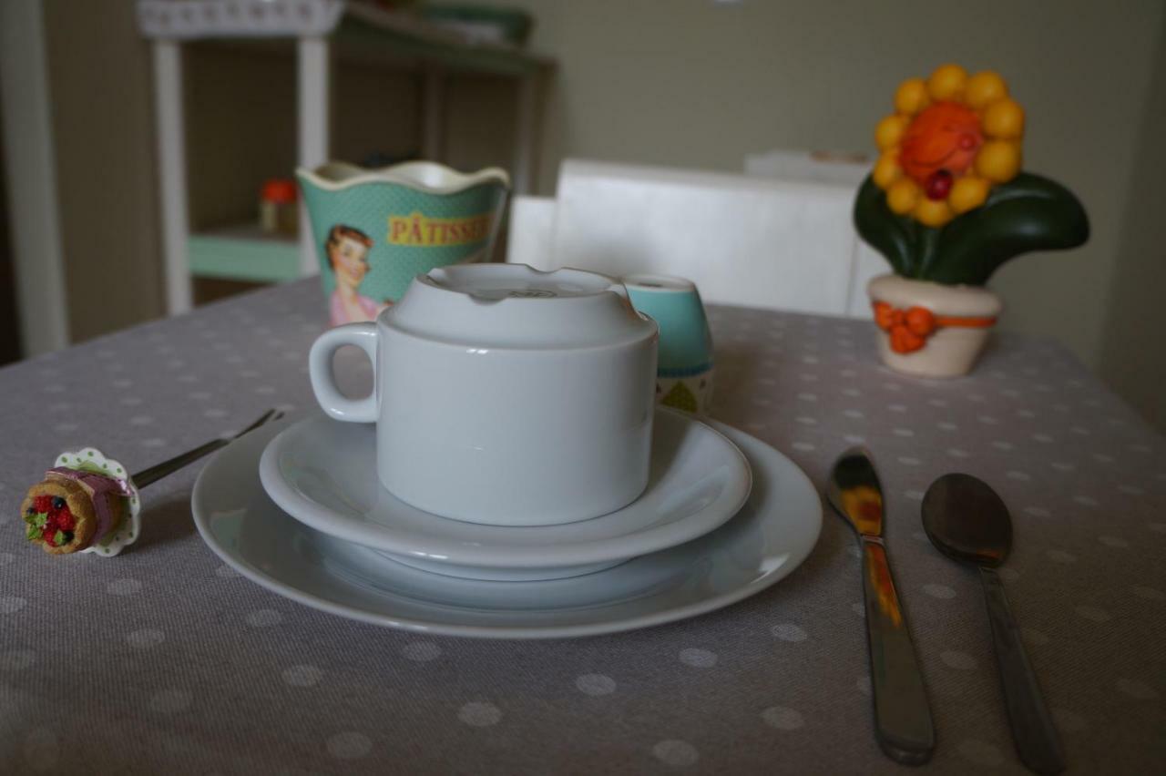 ペザロ Il Vicolo 48 Bed & Breakfast エクステリア 写真