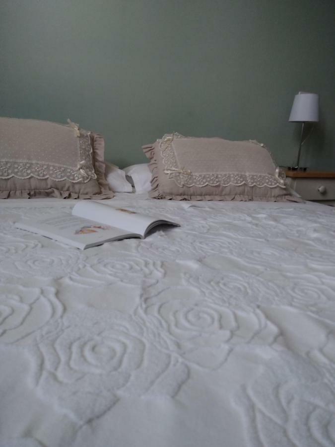 ペザロ Il Vicolo 48 Bed & Breakfast エクステリア 写真